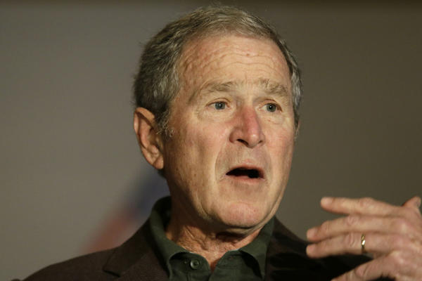 NOŽ U LEĐA TRAMPU: Džordž Buš ima dokaz da su se Rusi mešali u predsedničke izbore!