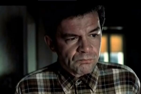 GLOGOVAC JE OVOM SLIKOM PRE 2 MESECA OTKRIO SVOJU BORBU ZA ŽIVOT! Dok niko ništa nije znao, glumac je sve rekao! (FOTO)