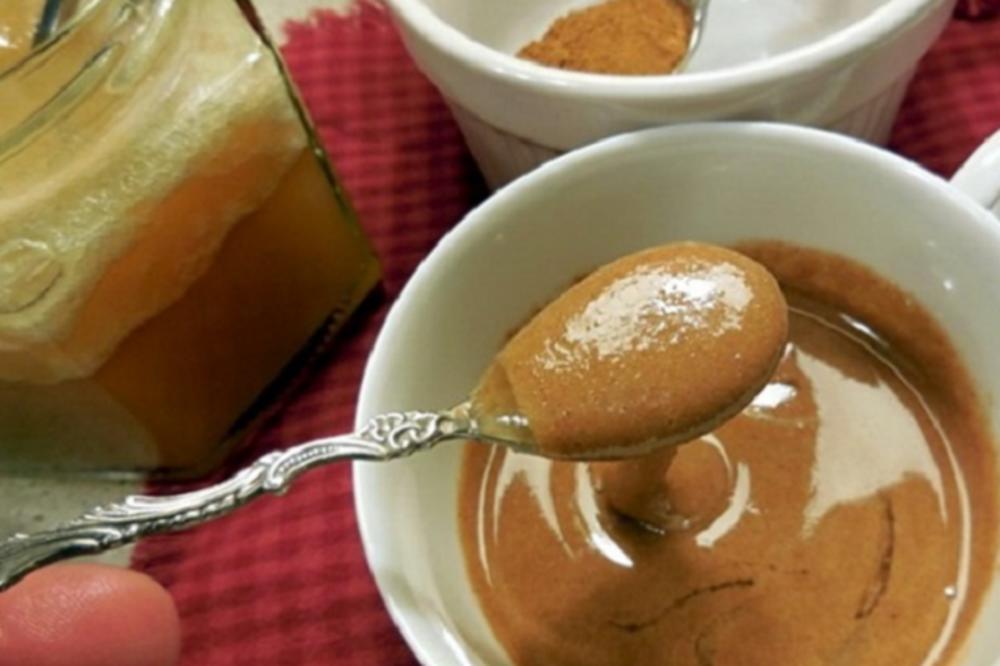 SVAKO JUTRO JE U KAFU DODAVALA 1 KAŠIČICU OVOG ZAČINA: Nije se nadala šta će se desiti za samo MESEC dana!