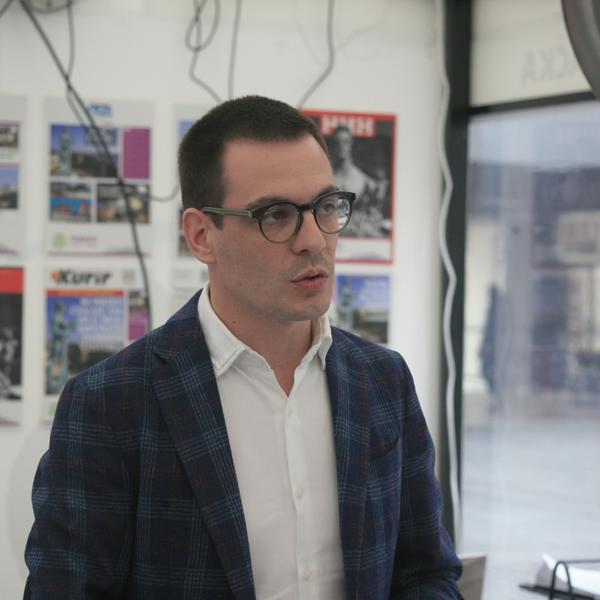 ŠTA RADITE BRE: Veliko spremanje u parku kod Miljakovačkog izvora!