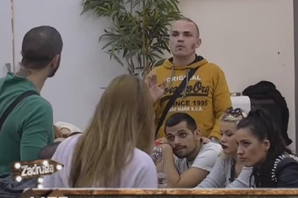 STRAŠAN OBRAČUN U ZADRUZI: Obezbeđenje hitno intervenisalo! (VIDEO)