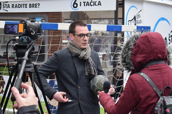 ŠTA RADITE BRE: Sportski pozdrav za odlazeću gradsku ekipu