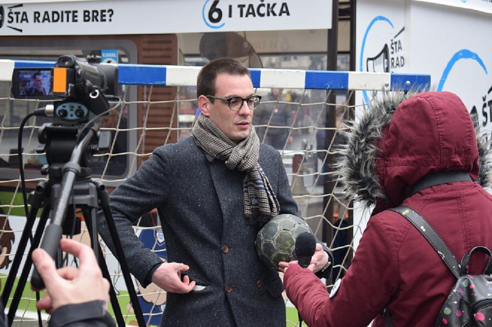 ŠTA RADITE BRE: Sportski pozdrav za odlazeću gradsku ekipu