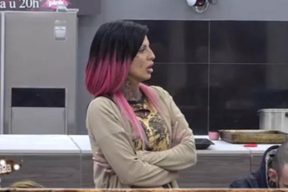 HRANILA SAM JE KADA NIJE IMALA NIKOG: Jelena Krunić iznela šokantne detalje o Anđeli Veštici! (VIDEO)