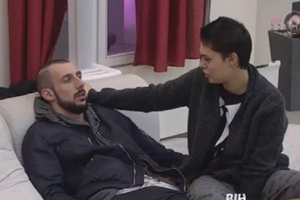 SKANDALOZNO!!! Mina u razgovoru sa Đeksonom otkrila šta joj se dešava zbog droge!