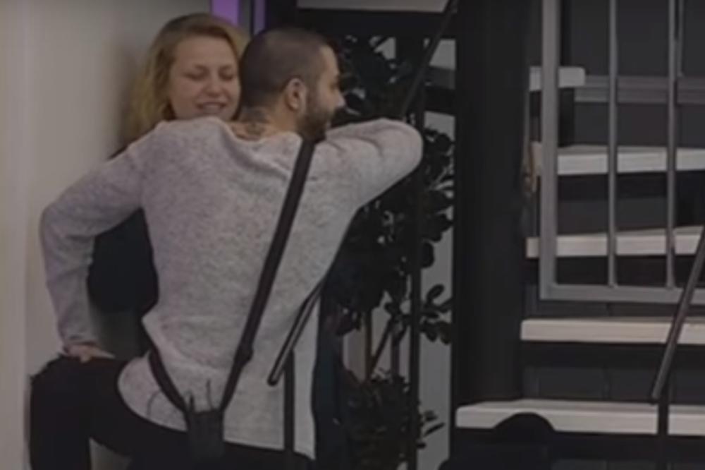 KADAR NEVERICA! Filip i Dragica otišli u ćošak, a onda se ona spustila na kolena! (VIDEO)