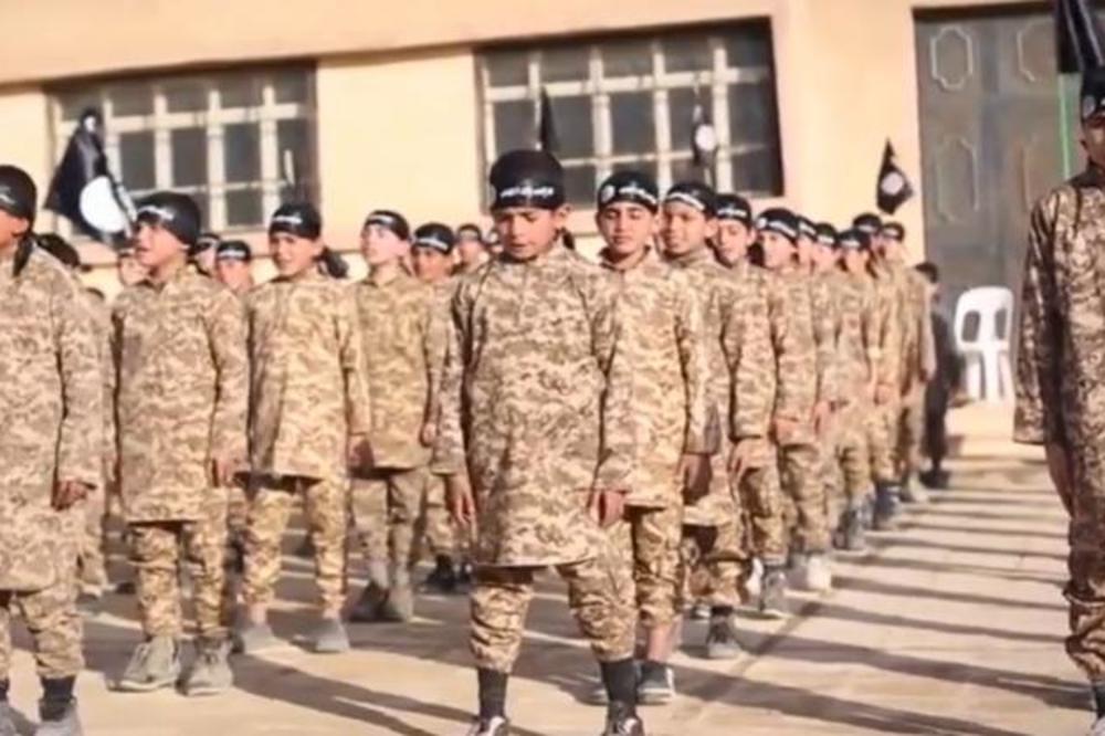 REKLI SU MI DA UBIJEM MAJKU, NISAM IMAO IZBORA: Ispovest ovog dečaka zaprepastila je ceo svet!