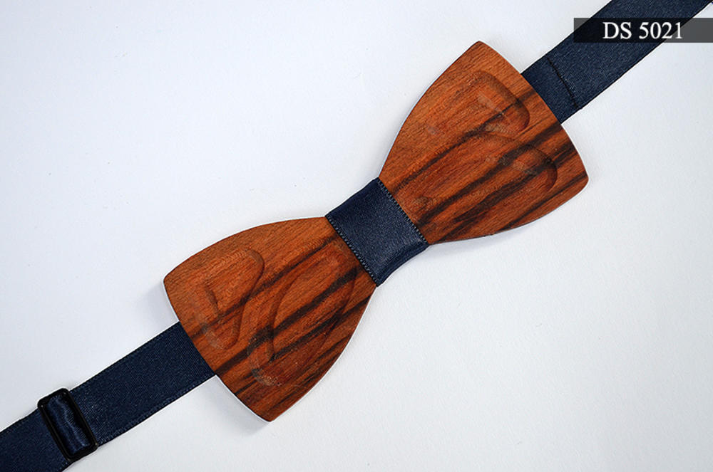 Drvena leptir mašna  