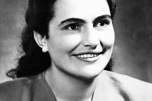 DVOJNICU PRVE DAME JUGOSLAVIJE ČESTO GLEDAMO NA TV-U! ŠARMANTNA I NEODOLJIVA: Nada Macura u nesvakidašnjem izdanju