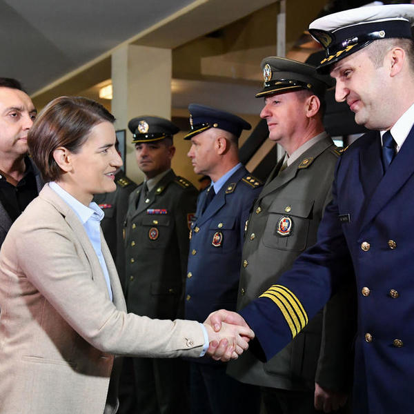 BRNABIĆEVA OBIŠLA VOJNU GIMNAZIJU: To je jedna od najboljih škola, ponos Beograda i Srbije (FOTO)