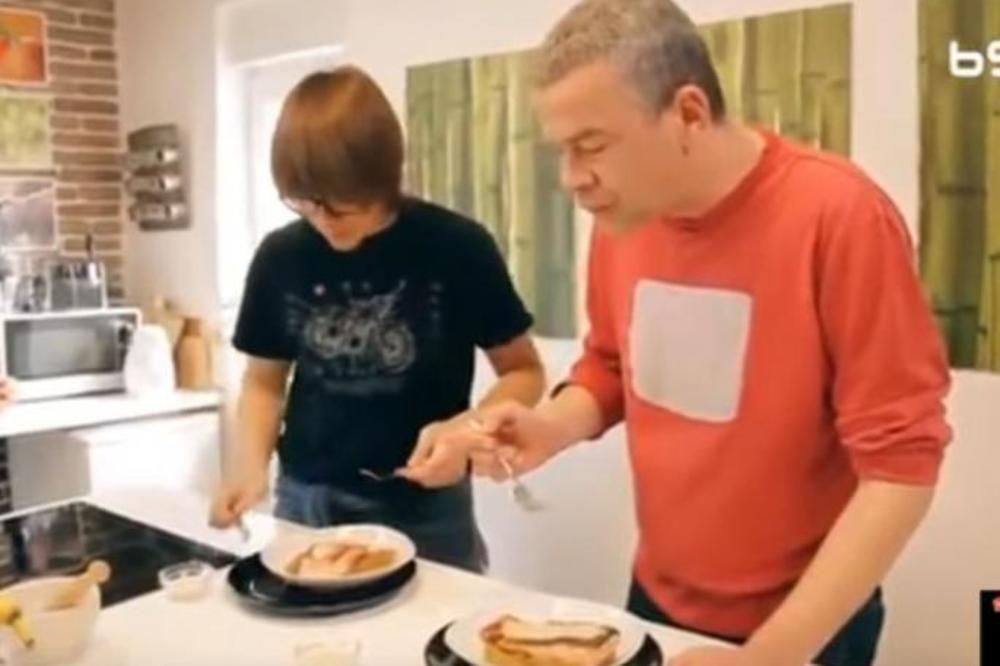 MOJ TATA JE VELIKI, MOŽDA SAM POKUPIO MALO TALENTA: Ovo je jedini zajednički TV nastup pokojnog Glogovca i njegovog mlađeg sina (VIDEO)