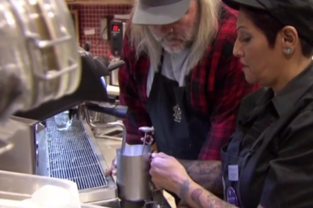 Žena obolela od raka se poverila svom kolegi, a onda je on pokazao svoje pravo lice i PRIREDIO JOJ ŠOK ŽIVOTA! (FOTO) (VIDEO)