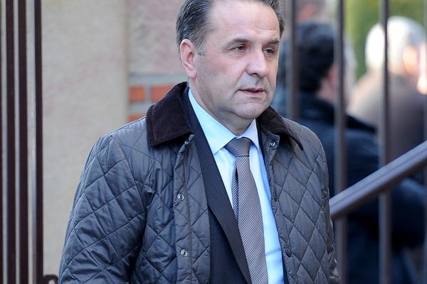 OVO JE ALARM ZA HITNU REAKCIJU! Ljajić zbog odluke Prištine da uveća porez Srbiji pozvao EVROPSKU KOMISIJU!