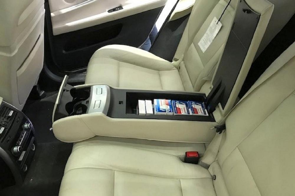 Srpski carinici našli automobil PUN TESTOSTERONA! (FOTO)