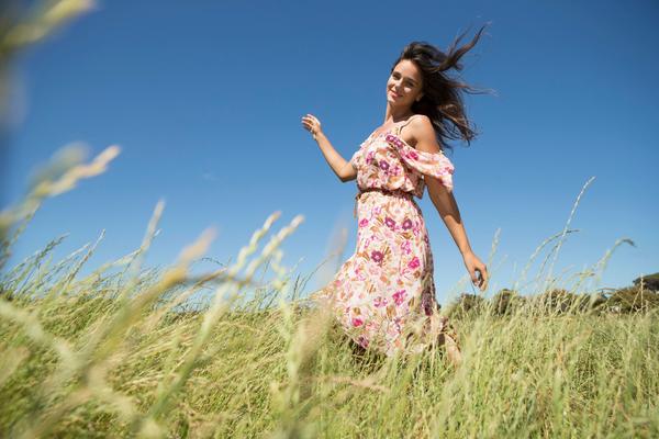 UBEDIO SAM AMERIKANCE DA ZA 100 EVRA TRČE PO LIVADI! Priča ovog turističkog vodiča je potpuno LUDILO