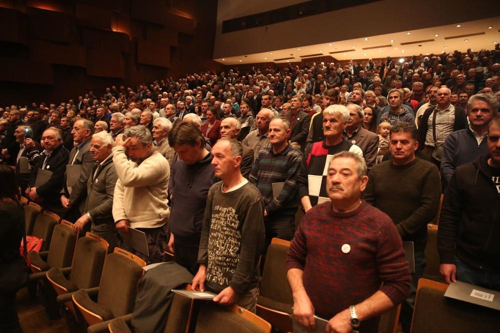 Počela Skupština Srpskog narodnog vijeća u Lisinskom