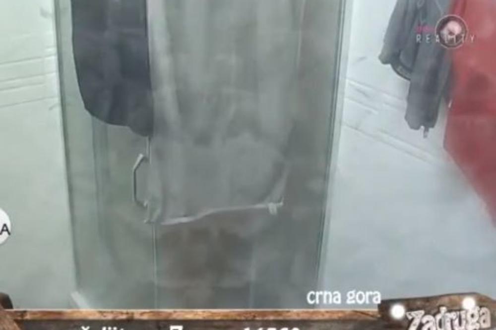 OPET SE TRESE WC U ZADRUZI! Bez srama imali odnose usred bela dana - PRŠTI OD STRASTI dok KAMERA snima! (VIDEO 18+)