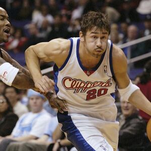 JARIĆ VIŠE NE IZGLEDA OVAKO: Marko se transformisao iz korena, ne liči na sebe, uslikan posle mnogo vremena! (FOTO)