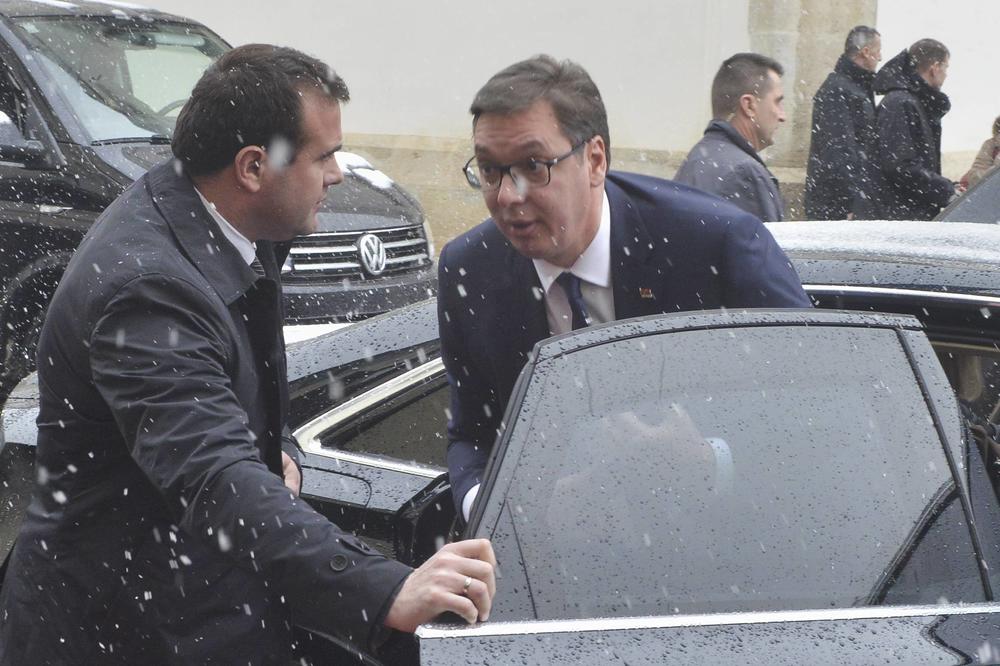 HRVATI FASCINIRANI SRPSKOM LIMUZINOM: Kako je predsednikov automobil postao tema zagrebačkih medija?