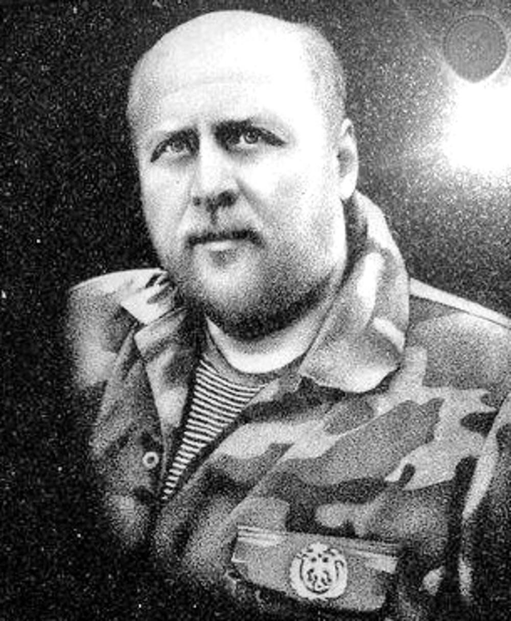  Branislav Matić Beli