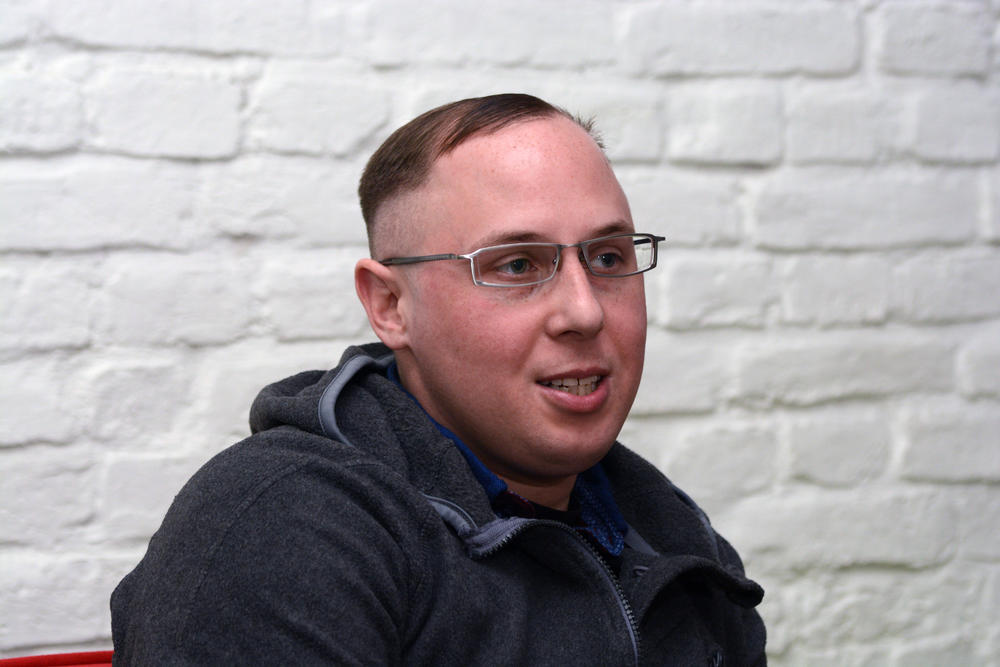 Filip Metoks, Amerikaca koji želi da postane Srbin  