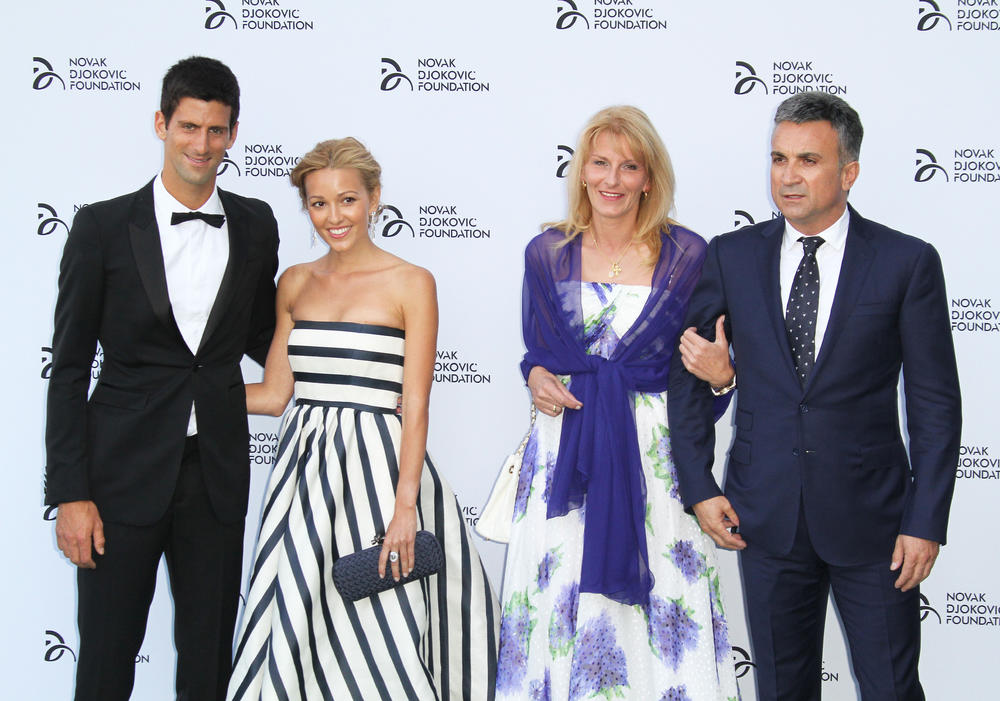 Novak Đoković sa porodicom  