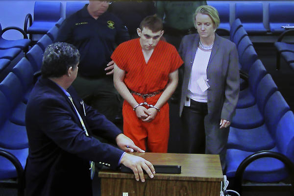 NOVI DETALJI MASAKRA NA FLORIDI: Ubica namerno krenuo da ubija baš na Dan zaljubljenih, a evo i zašto! (VIDEO)