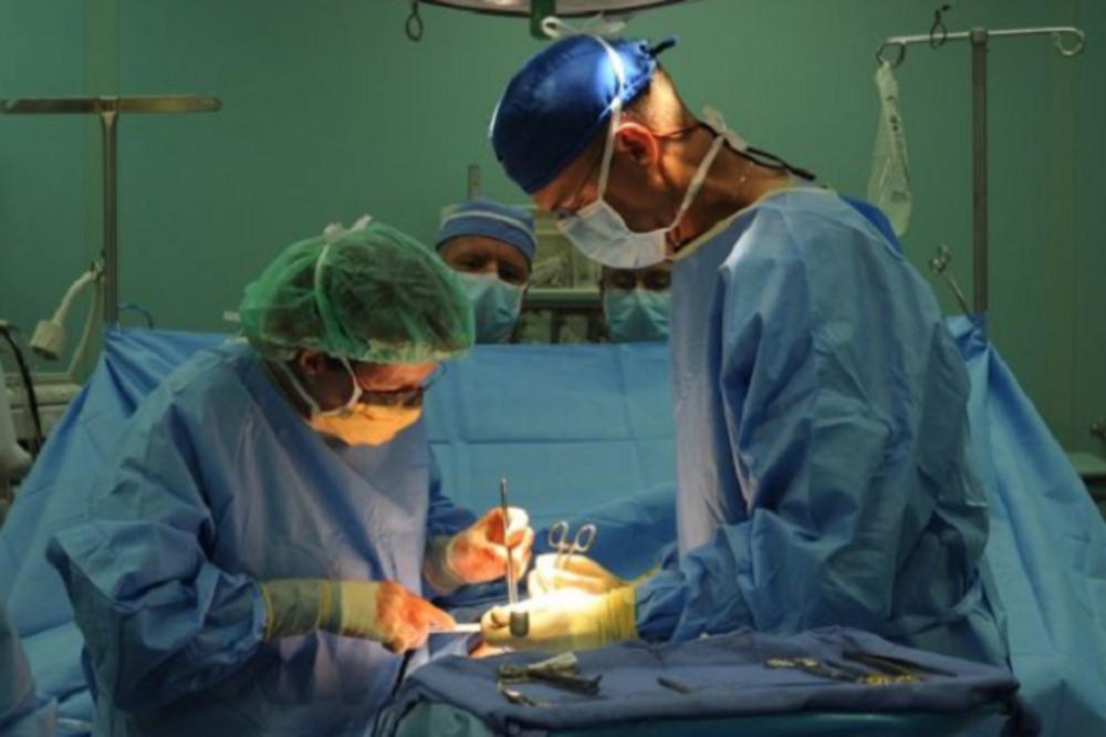 ŠOK VEST: POZNATI MUZIČAR na sceni otkrio da ima RAK S METASTAZAMA!