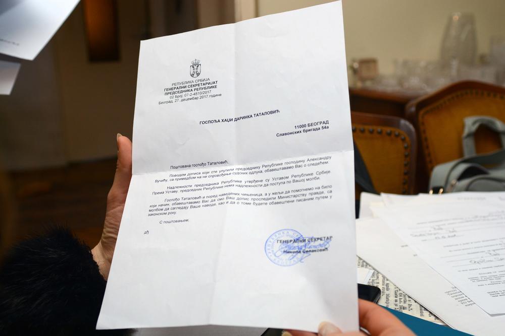 Darinka se obratila i predsedniku Srbije, Aleksandru Vučiću i generalnom sekretaru predsednika Republike Srbije, Nikoli Selakoviću za pomoć