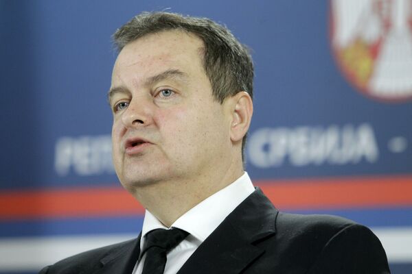 SAMO NAM JOŠ FALI DA NAM EU DRŽI LEKCIJE: Ministar Dačić OŠTRO odgovara na napade na nove Srbiju!