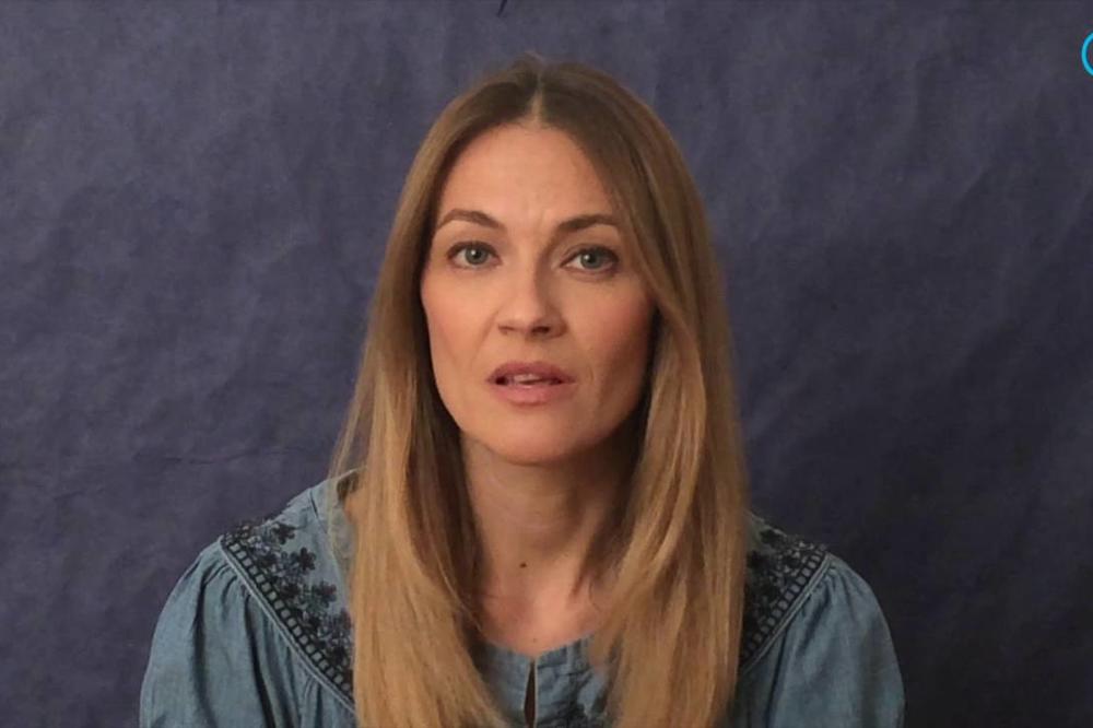 Zaludela je Vojina Ćetkovića, a danas ovako danas izgleda seksi Lela iz ČITULJE ZA ESKOBARA!  (FOTO)