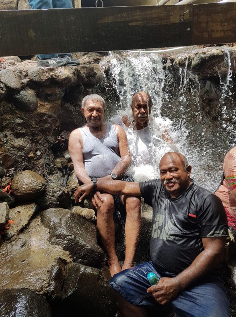 Nepokretni imaju prednost 