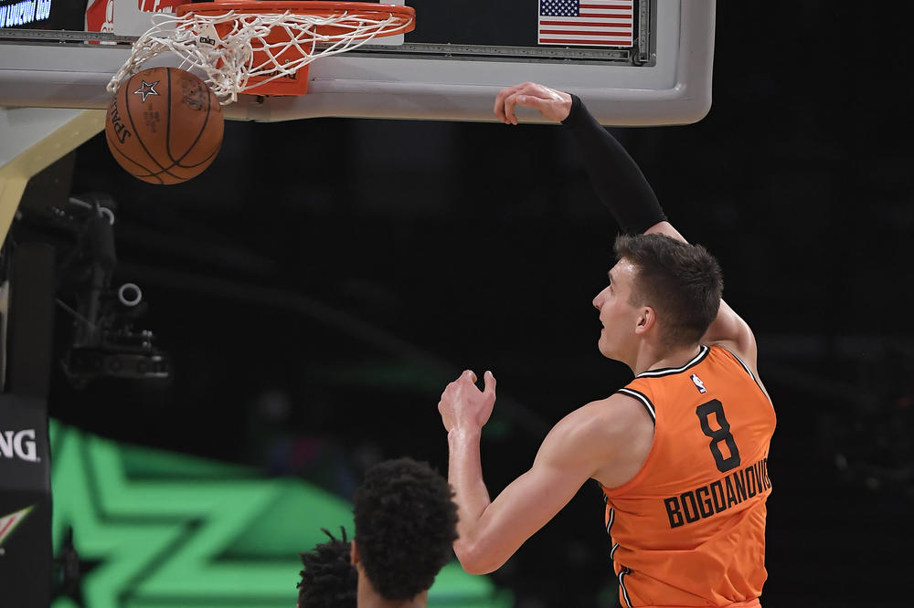 ALO, IMA LI OVDE SRBA?! MVP Bogdanović nije hteo da odgovara na pitanja novinara dok oni njemu ne odgovore na jedno! (VIDEO)