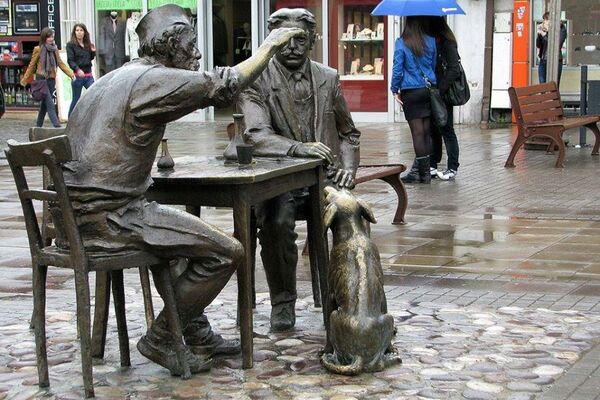 LJUBAV PREMA NJOJ OBELEŽILA MU JE ŽIVOT: Čuveni pisac ostao je neženja zbog ove Piroćanke