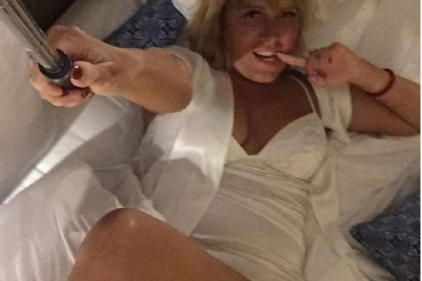 NAJŽEŠĆI SE*S U SRPSKOM RIJALITIJU! GOLUBOVIĆKA ZAPOMAGALA DA BUDE NEŽAN, ON NAVALIO GRUBO: Divlja akcija BEZ BLAMA