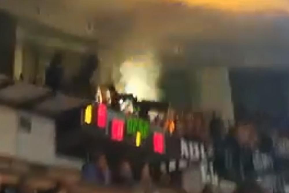 NOVO POGLAVLJE SUKOBA GROBARA! Jug upalio baklje, odgovor pobunjenika je bio BRUTALAN! (VIDEO)