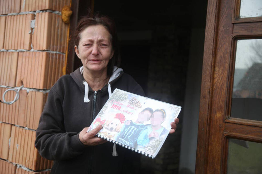 Dečak je danas sagranjen pored groba svog oca 