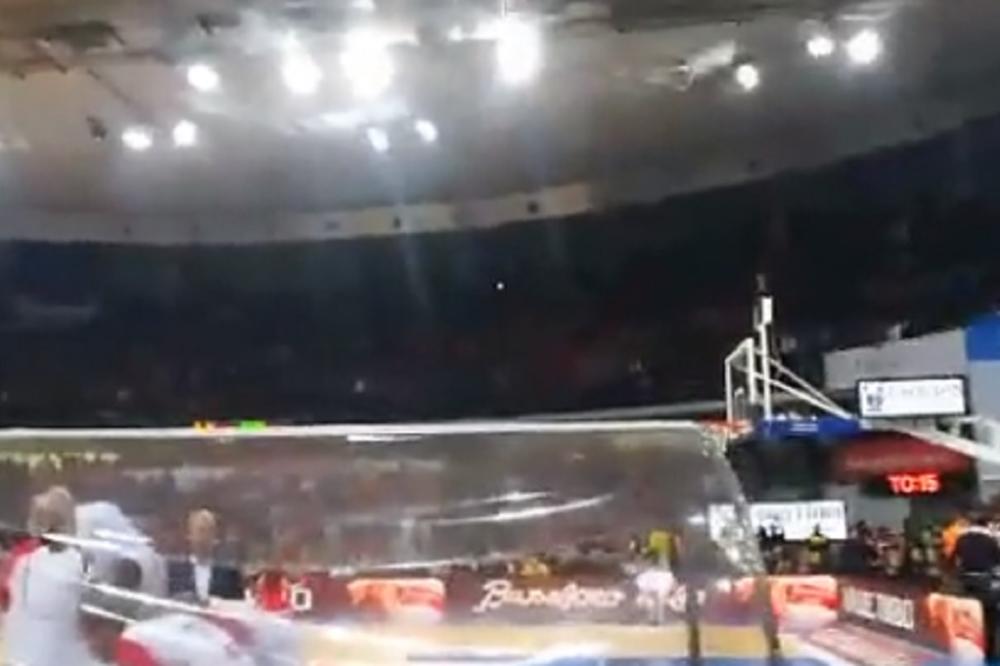 FILMSKA SCENA! Obračun navijača u Čairu, ali nikako onakav kakav svi očekuju! (VIDEO)