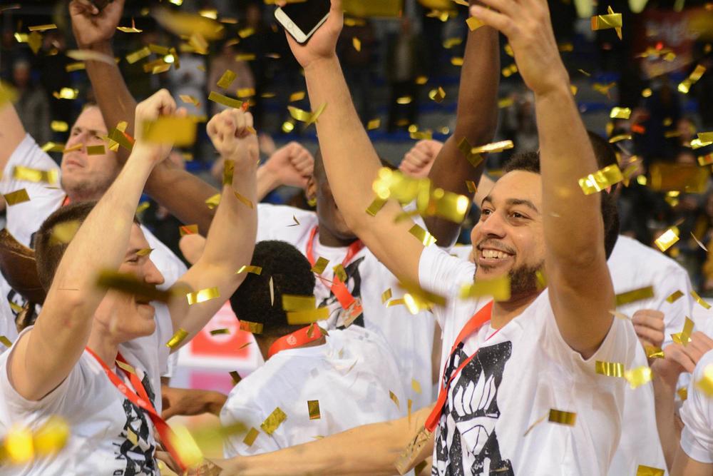 Dodela trofeja Kupa Srbije košarkašima Partizana 