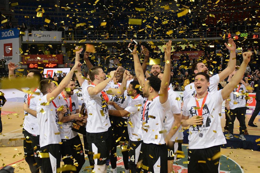 Dodela trofeja Kupa Srbije košarkašima Partizana 