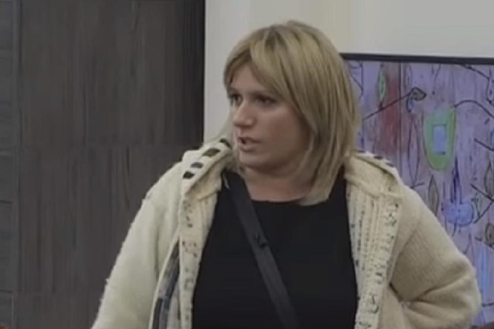 NA DRUŠTVENIM MREŽAMA IDILA, A U STVARI... Jelena Golubović proživljava PAKAO nakon rijalitija, dobija OZBILJNE PRETNJE SMRĆU (FOTO)