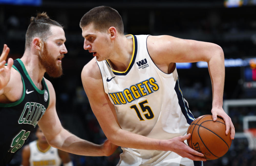 Nikola Jokić trenutno igra za 'ruki