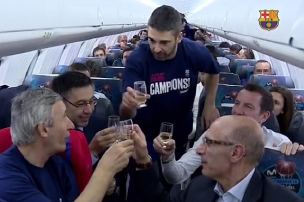 SRBENDA! La Bomba Navaro progovorio srpski uz pomoć alkohola i Karija Pešića! (VIDEO)