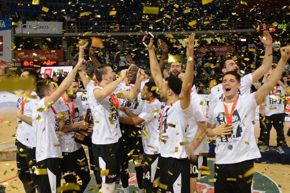 NIJE SAMO LONČAR! Dan posle blokade računa, pada novi potpis u Partizanu!? (FOTO)