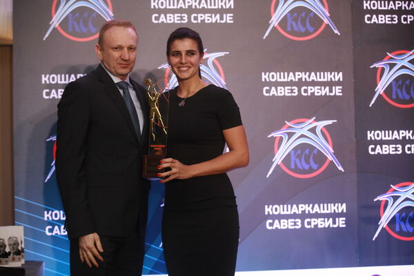 ĐILAS OBJAVIO DONATORE: Od Ane Dabović 7.500 evra!