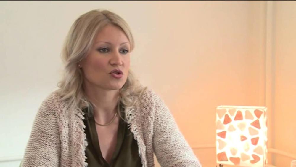 Pre dve godine oženio se homeopatkinjom, Tatjanom Karajanov 