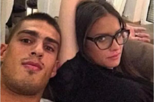 Crni Vujadine, pa ubiće te žena zbog ovoga! Razgolićena Mirka mu poslala vreli selfi iz lifta, a zbog onog što je uradio ne piše mu se dobro kod kuće! (FOTO)