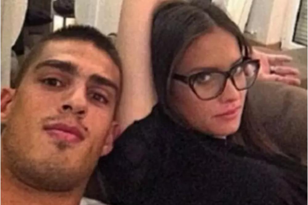 Crni Vujadine, pa ubiće te žena zbog ovoga! Razgolićena Mirka mu poslala vreli selfi iz lifta, a zbog onog što je uradio ne piše mu se dobro kod kuće! (FOTO)