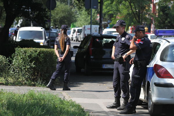 NOĆNA DRAMA NA BANOVOM BRDU: Ubo se nožem u grudi posle svađe sa ženom pa se sam javio u Urgentni