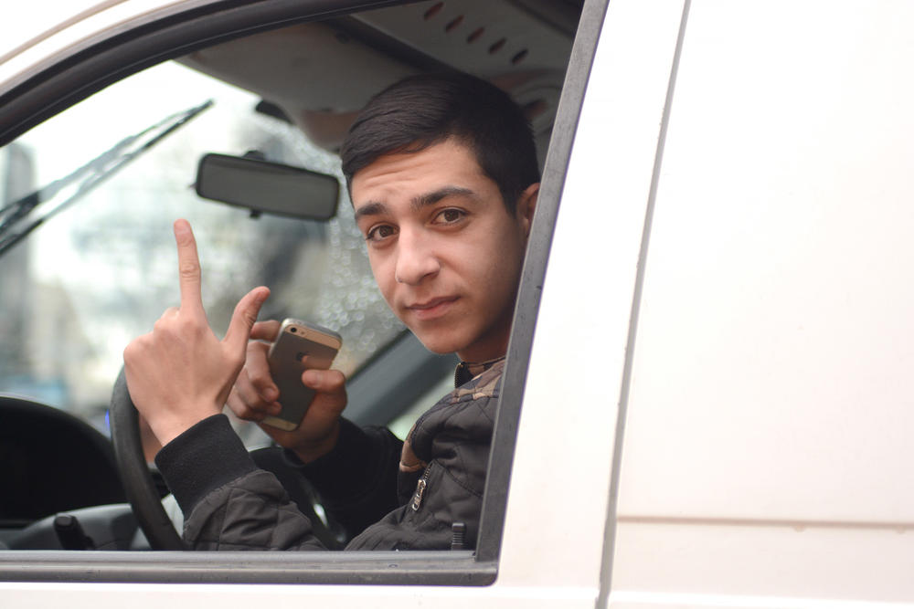 Jedan od učesnika u saobraćaju, oduševio se kada je video patkomobil  